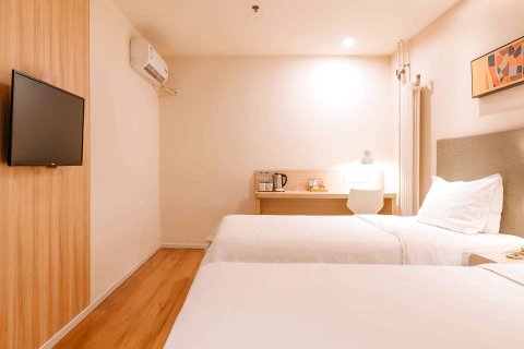 汉庭酒店(太原柳巷钟楼街店)