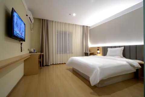 7天连锁酒店(瓦房店火车站店)