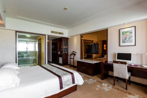 湖州华亭宾馆(衣裳街爱山银泰城店)