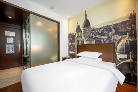 瑞阳酒店(南京夫子庙地铁站店)