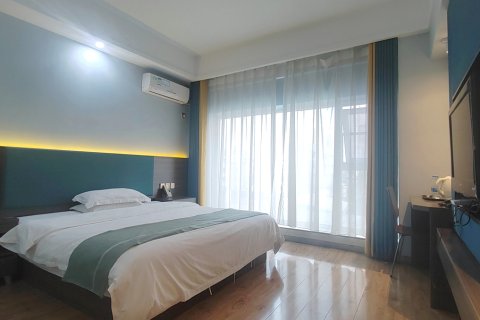 江油棕榈泉花园商务酒店(纪念碑太白公园店)