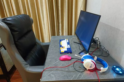 名人酒店(招远金城广场振华商厦店)