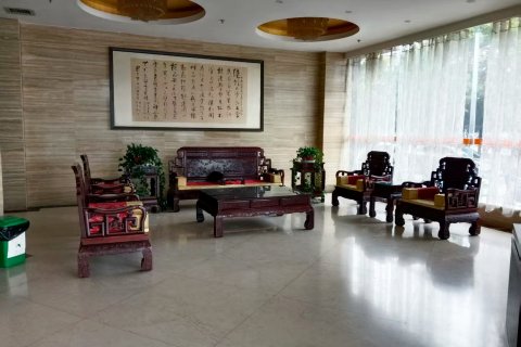 界首宝兰假日酒店(火车站店)