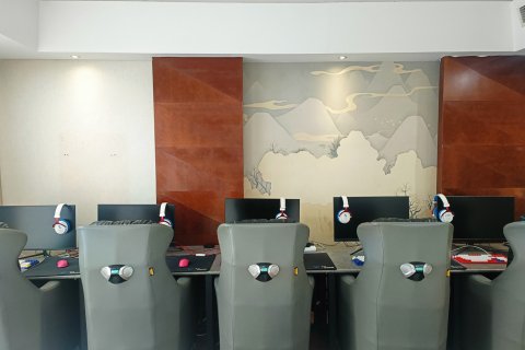 名人酒店(招远金城广场振华商厦店)