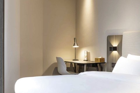 如家酒店(泰州济川东路万达广场店)