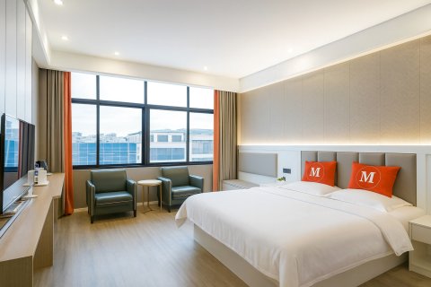 长城主题酒店(蒲城中心广场店)