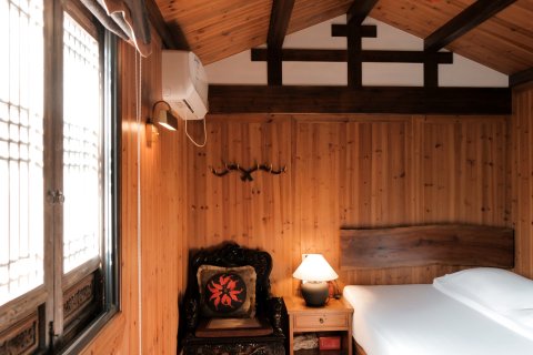 瓦居客栈(黄山永兴湖店)