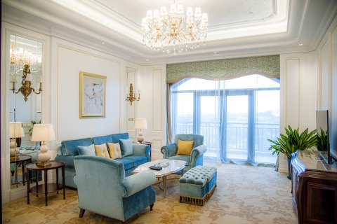 天津观湖城堡酒店