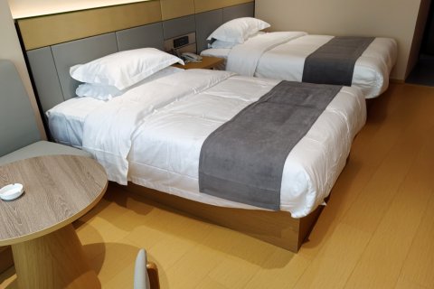 平凉陇东明珠宾馆(甘肃医学院体育公园店)