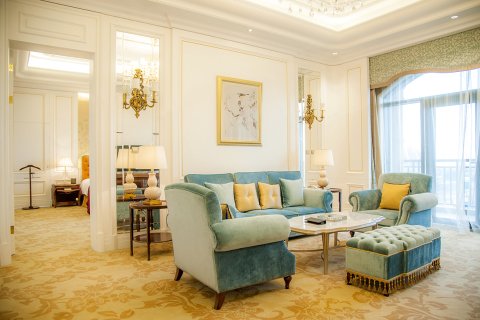 天津观湖城堡酒店