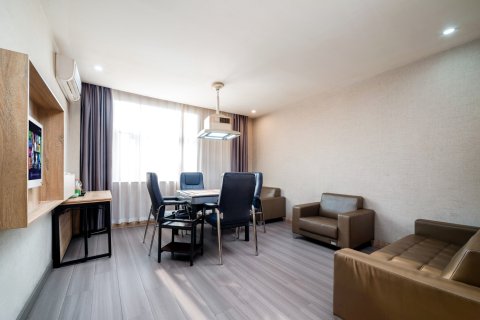 赫柏美宿酒店(娄底中心医院第三中学店)