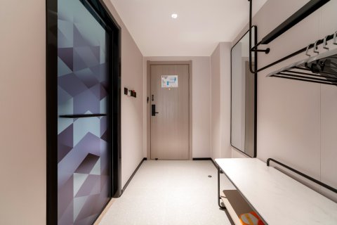 柏曼酒店(济南大明湖趵突泉店)