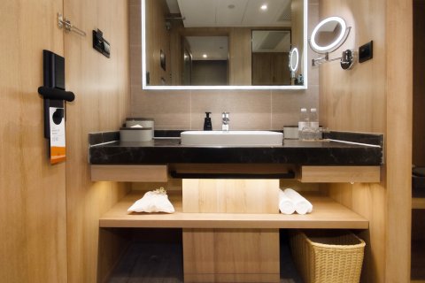 南京站北广场亚朵酒店