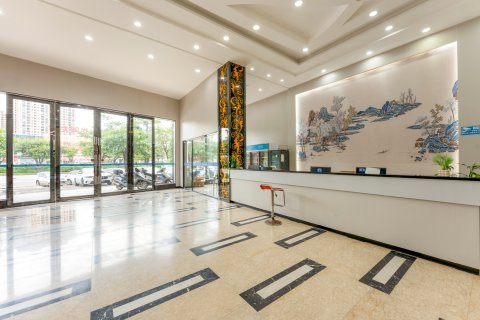 鹤山活力酒店(鹤山大润发店)