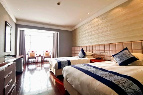 苏州彤日涵园湖滨度假酒店