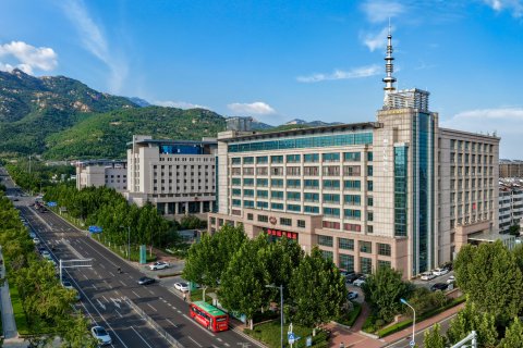 泰安丽景广场酒店(泰山景区天外村店)