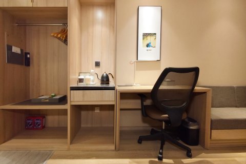 南京站北广场亚朵酒店