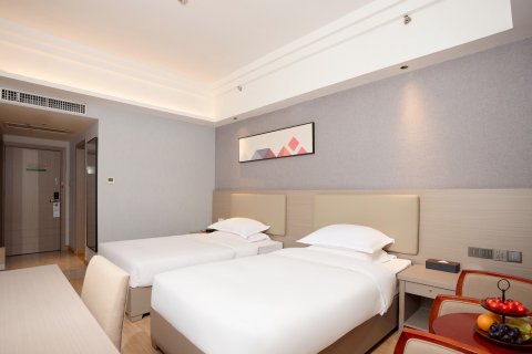 柏曼酒店(广州中大地铁站店)