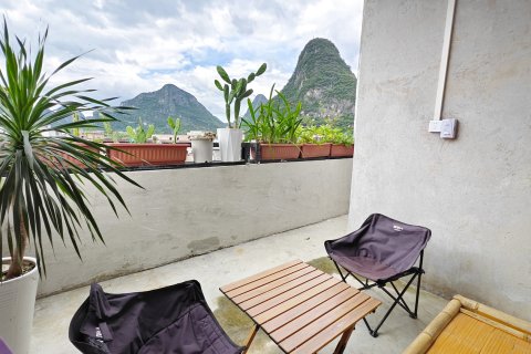 黄姚古镇蓝雪花开客栈