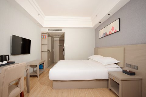 柏曼酒店(广州中大地铁站店)