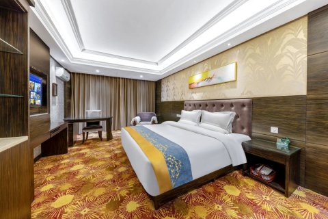 乌兰察布名仕假日酒店(集宁南站市中心医院店)