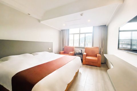 龙凤大酒店(石泉古城店)