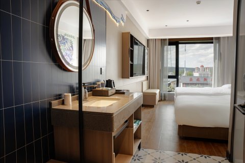 北极村53度半轻居酒店