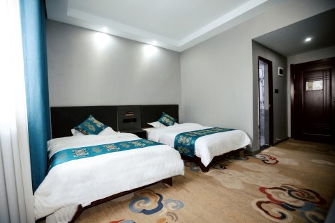 敦煌一月映假日酒店(鸣沙山月牙泉店)