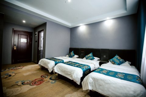 敦煌一月映假日酒店(鸣沙山月牙泉店)