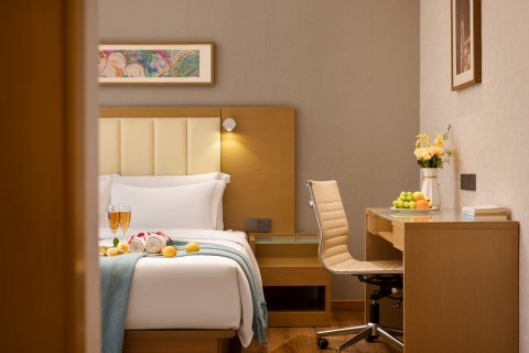 中青·秋果酒店(广州北京路步行街中山纪念堂店)