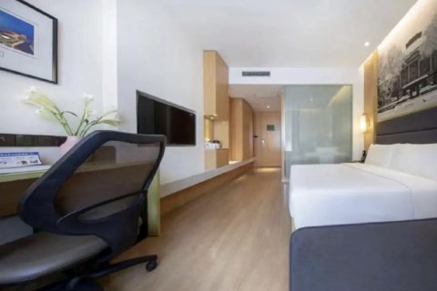 南京玄武湖玄武门亚朵酒店