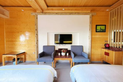 红原虎头山安多部落民族风情村