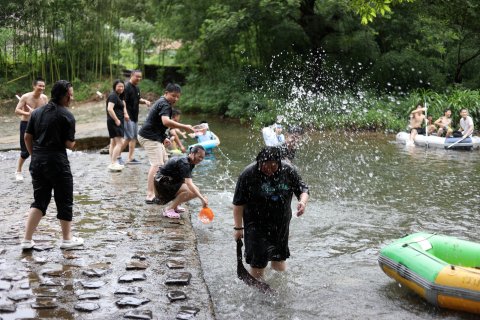 溪畔山舍.山景治愈.美食溯溪度假民宿