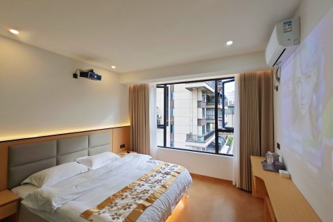 榕江拾光民宿(村超足球场店)