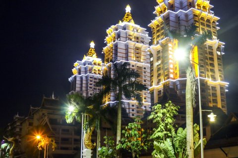 西双版纳告庄江景湾酒店(告庄西双景星光夜市店)