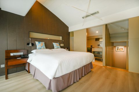 中航翔通游艇会酒店(青岛奥帆中心五四广场店)