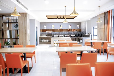 钱湖拾光酒店(宁波鄞州环湖南路店)