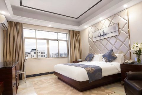 佳轩假日酒店(三亚湾凤凰机场店)