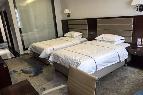 乌苏渝龙大酒店