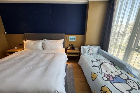 南昌西站智选假日酒店(绿地国际博览中心店)