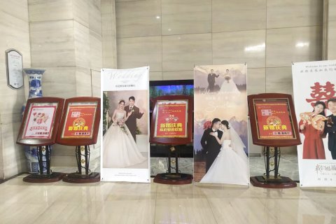 宁乡华天假日酒店(万达广场店)