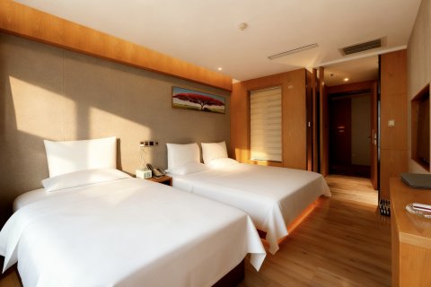 弥勒绿宝乐致温泉酒店(红河水乡湖泉生态园店)