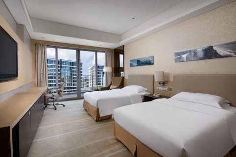 广州花都皇冠假日酒店