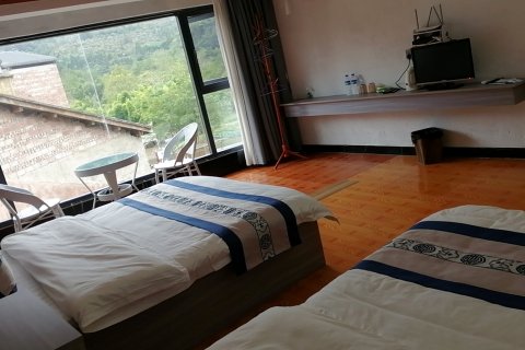 广南风山月宿民宿