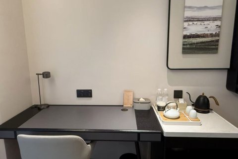 成都高新亚朵酒店