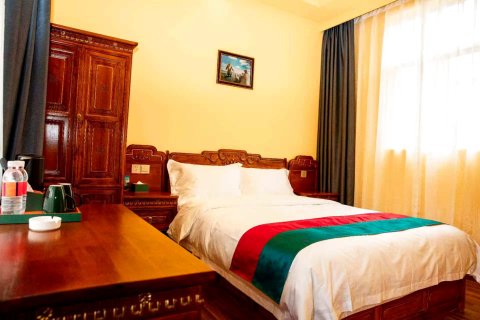 拉萨德门觅堂客栈(布达拉宫店)