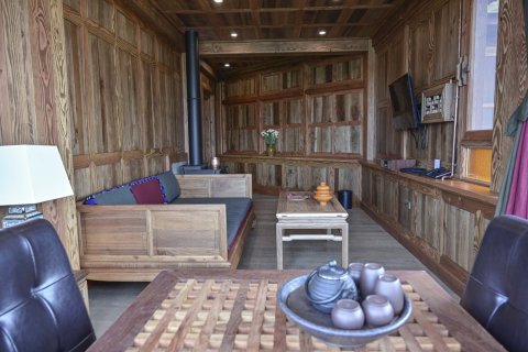 香格里拉松赞林卡酒店