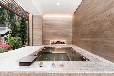 毕棚沟娜姆湖度假酒店