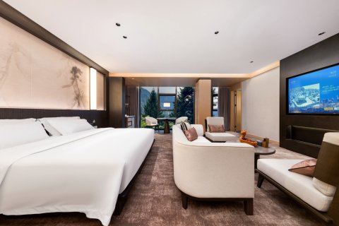 毕棚沟娜姆湖度假酒店