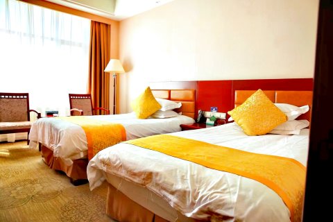 巩留库尔德宁大酒店